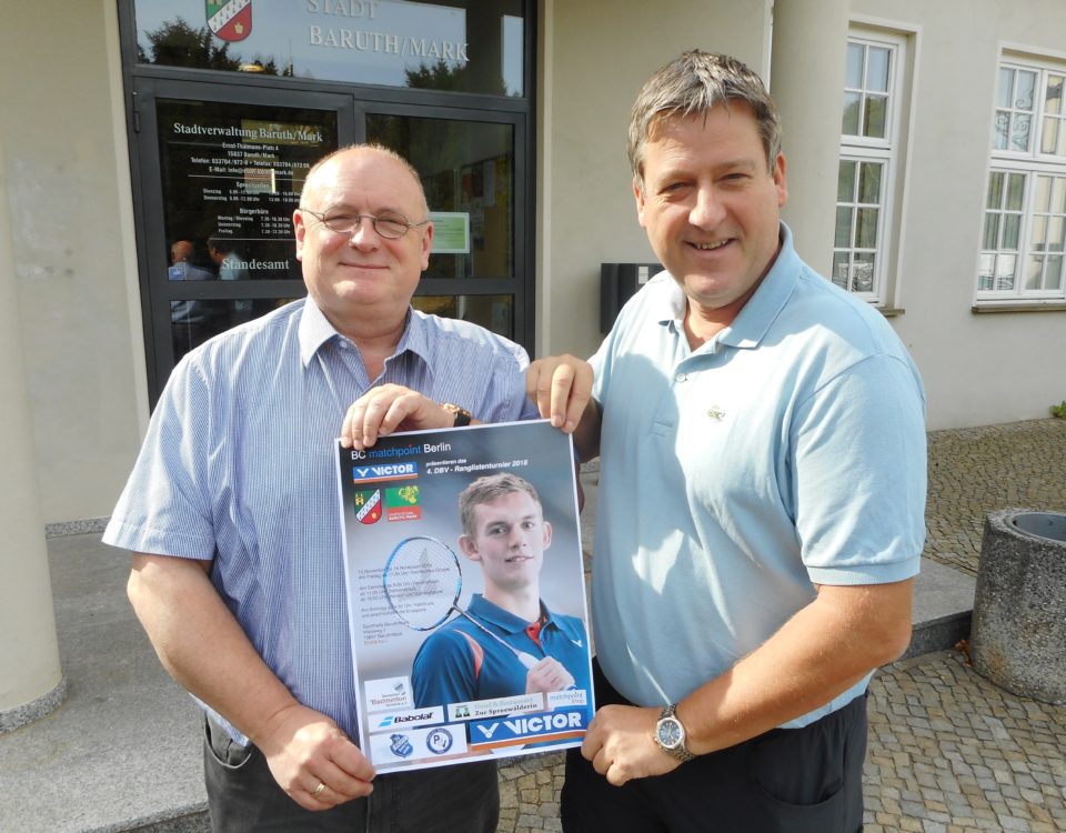 Foto mit dem Bürgermeister der Stadt Baruth/Mark Herrn Ilk und dem Ausrichter Christian Holzmacher vom BC Matchpoint Berlin